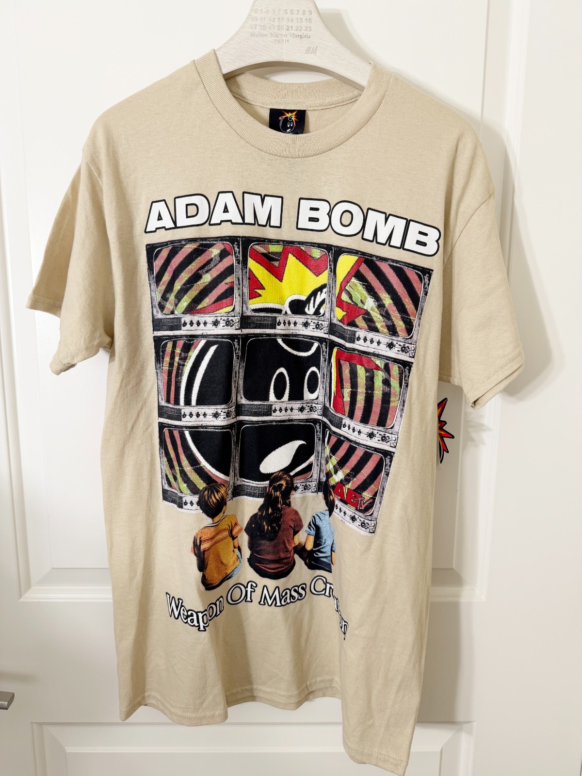 NEW The Hundreds Adam Bomb Graphic T-Shirt Beige Men’s Size M Streetwear