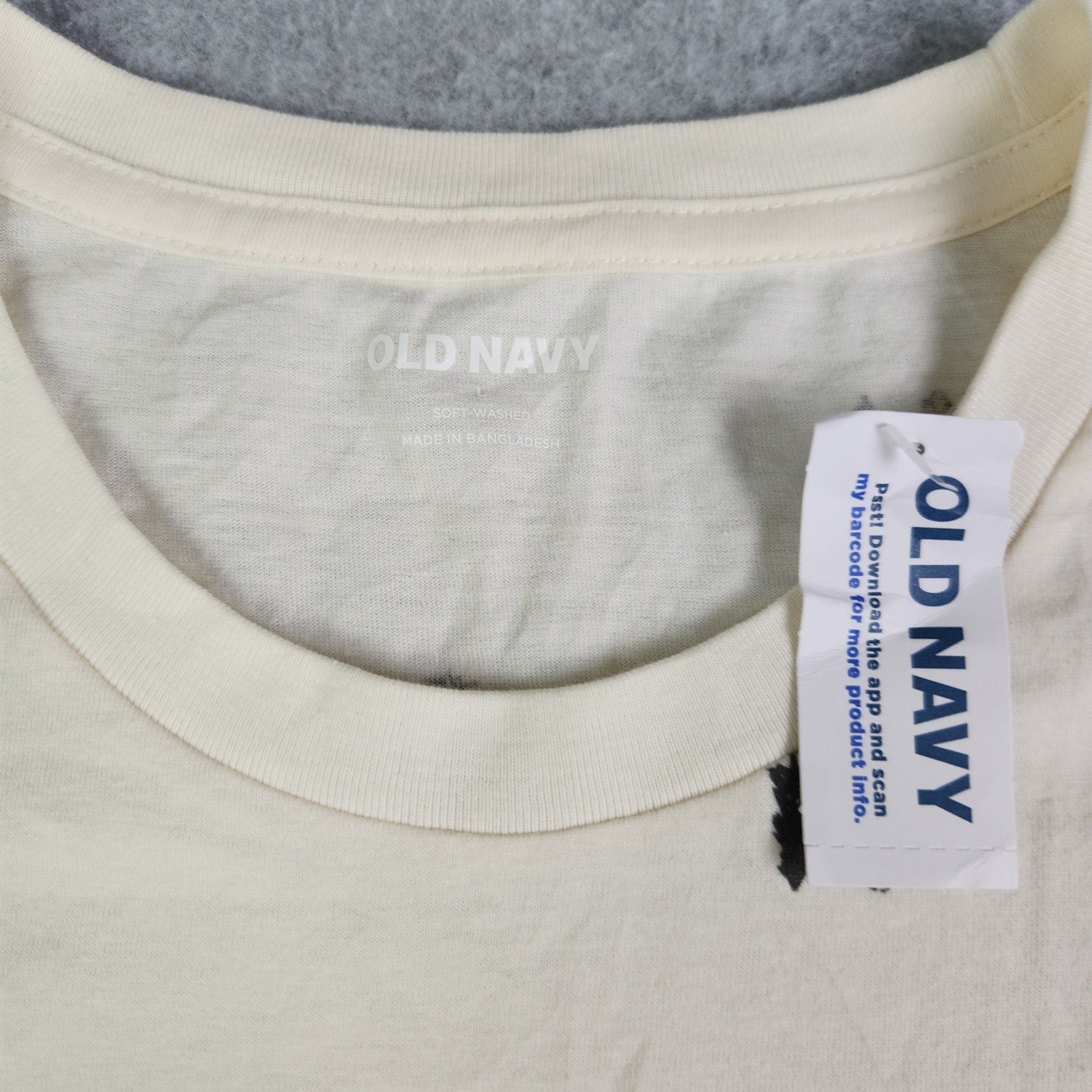 Old Navy T-Shirt Mens Large Cream Mountain Tree Print Soft-Washed Short Sleeve