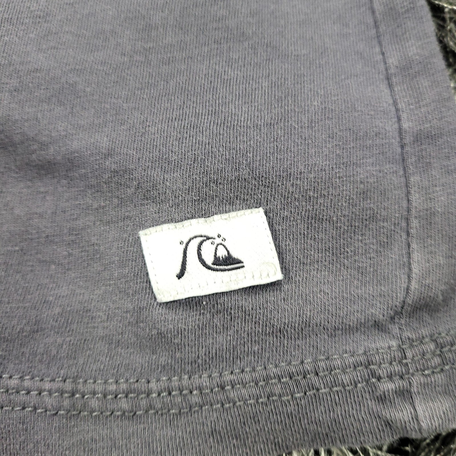 Quiksilver Shirt Mens Medium Gray Skull Island Graphic Tee Surf Tropical Tagless