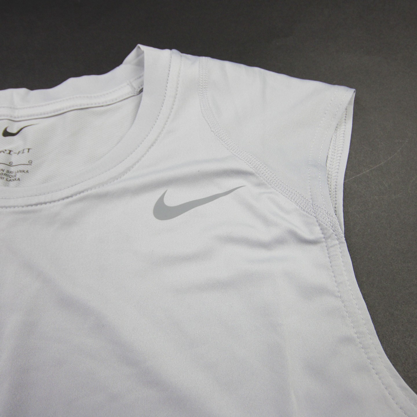 Nike Dri-Fit Sleeveless Shirt Men’s Light Gray New with Tags Multiple Sizes
