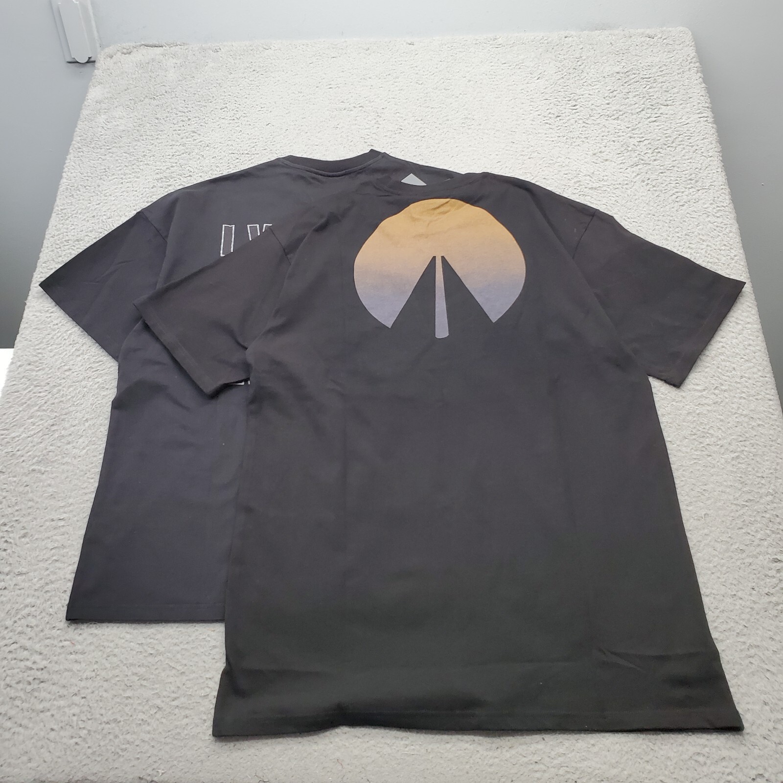 Lot of 2 Unknwn Tee Shirt Men Medium Black Solid Short Sleeve Crew Neck Pullover