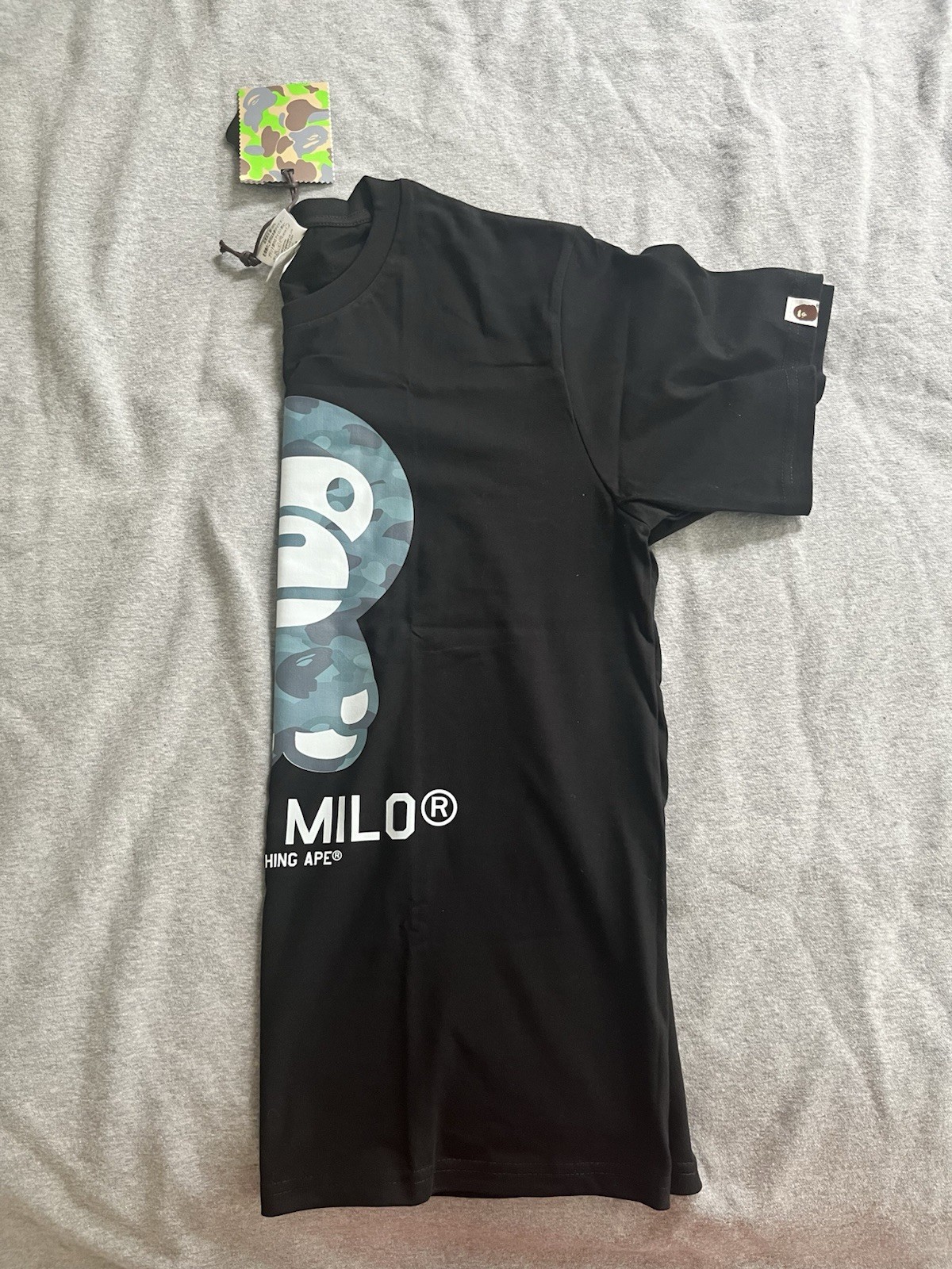 A Bathing Ape BAPE Baby Milo Black Graphic Print Logo Crew Neck T-Shirt M