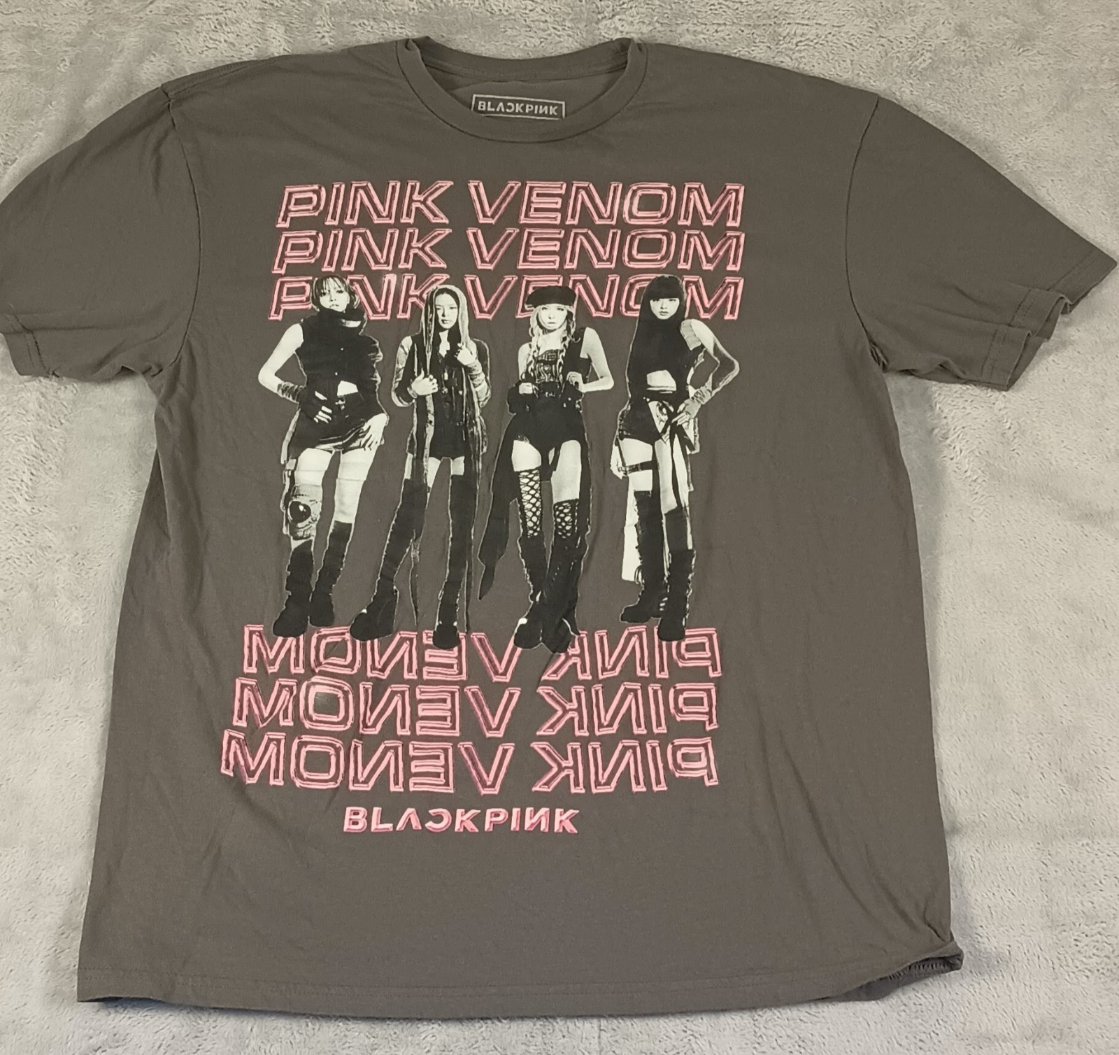 BLACKPINK Pink Venom T-Shirt Men’s Large Charcoal Graphic Tee K-Pop Concert Shir