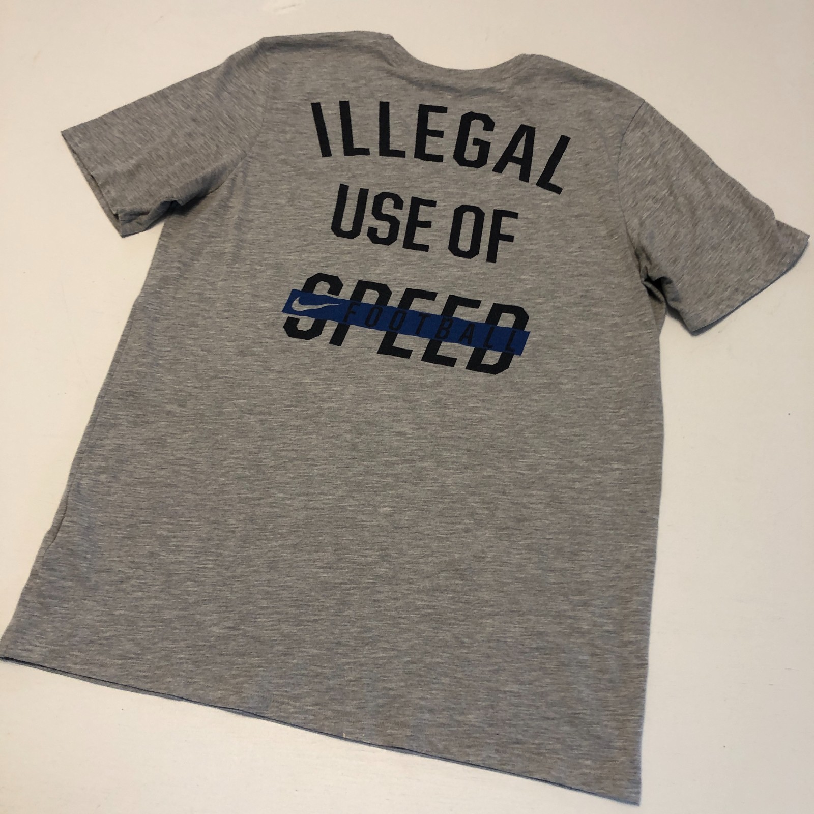 Nike Tee Athletic Heather Gray T-Shirt Sz M 2-Sided Illegal Use of Speed