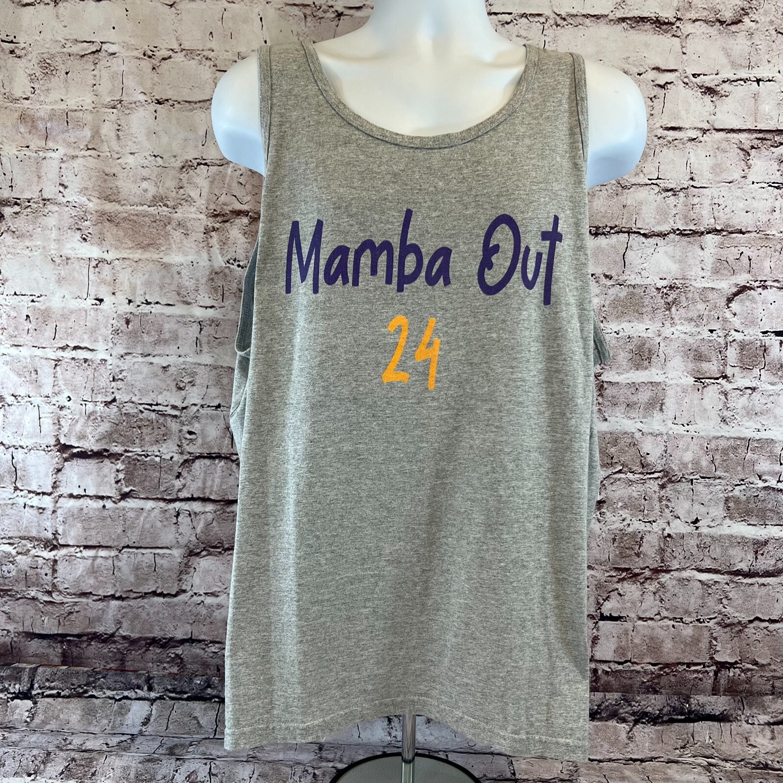 Gildan Mamba Out 24 Kobe Tribute Men’s Gray Sleeveless Heavy Cotton Tank Top XL