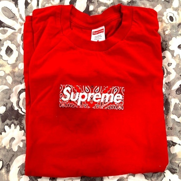 Supreme Bandana Box Logo Tee Red New in Original Packaging FW19 Size M