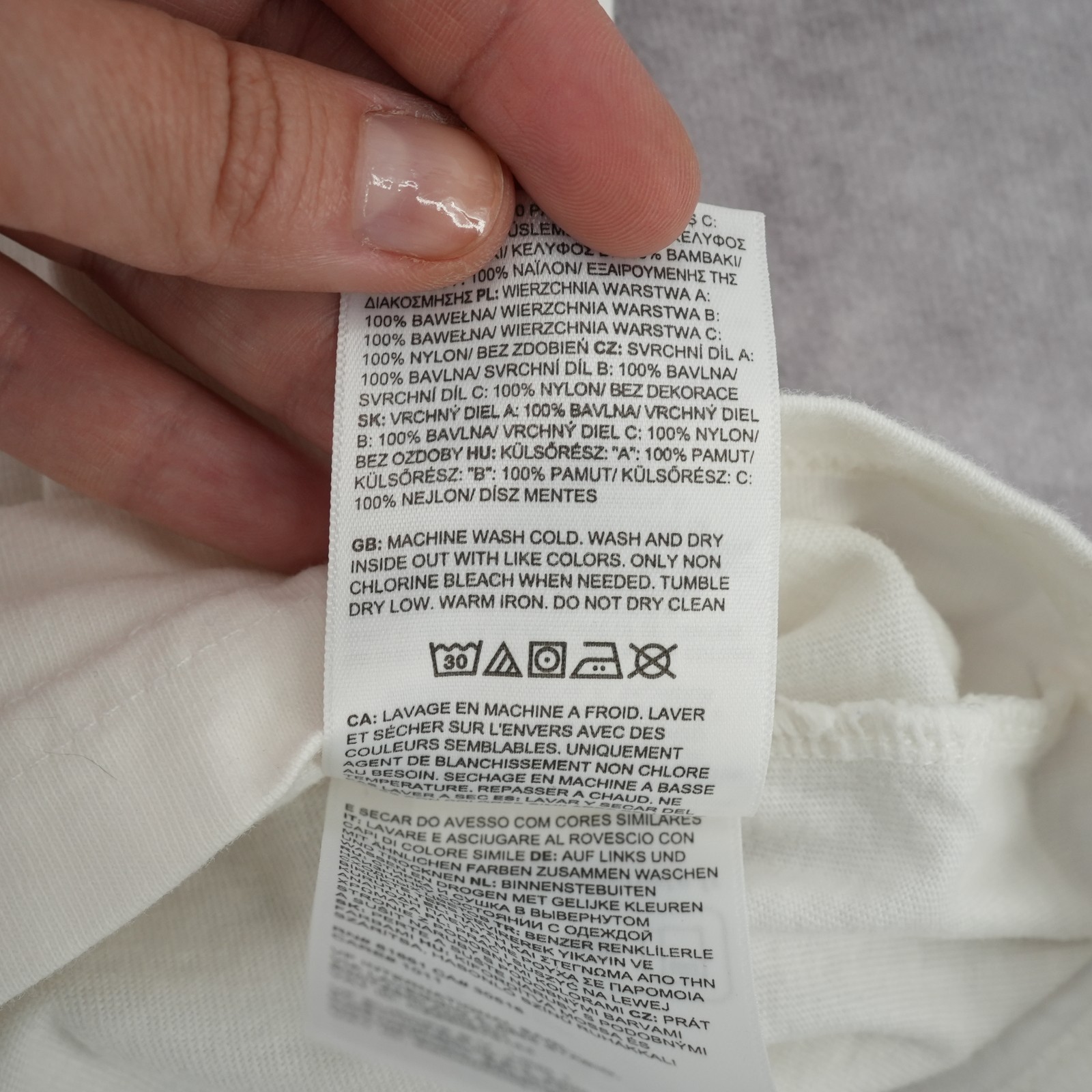 The North Face Pocket T Shirt Men’s Large White Black Patch Pocket Casual Tee