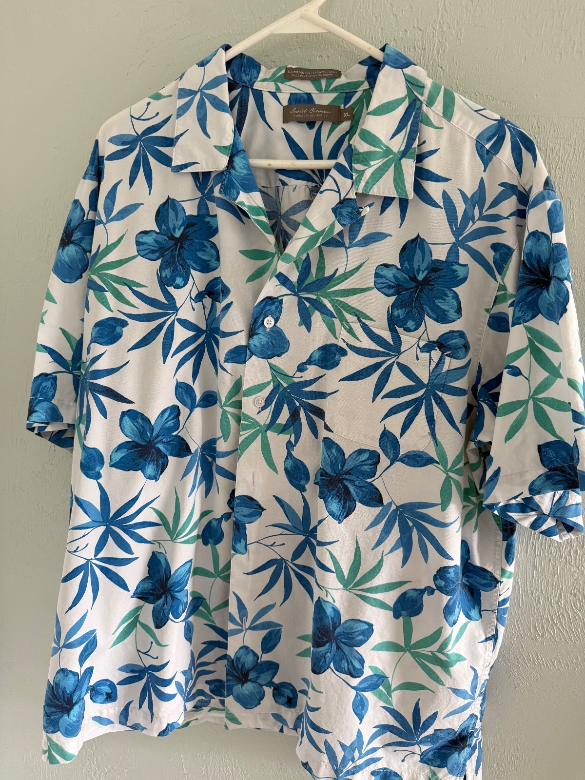 Men’s XL Tropical Shirt. Button-down. Excellent Condition.