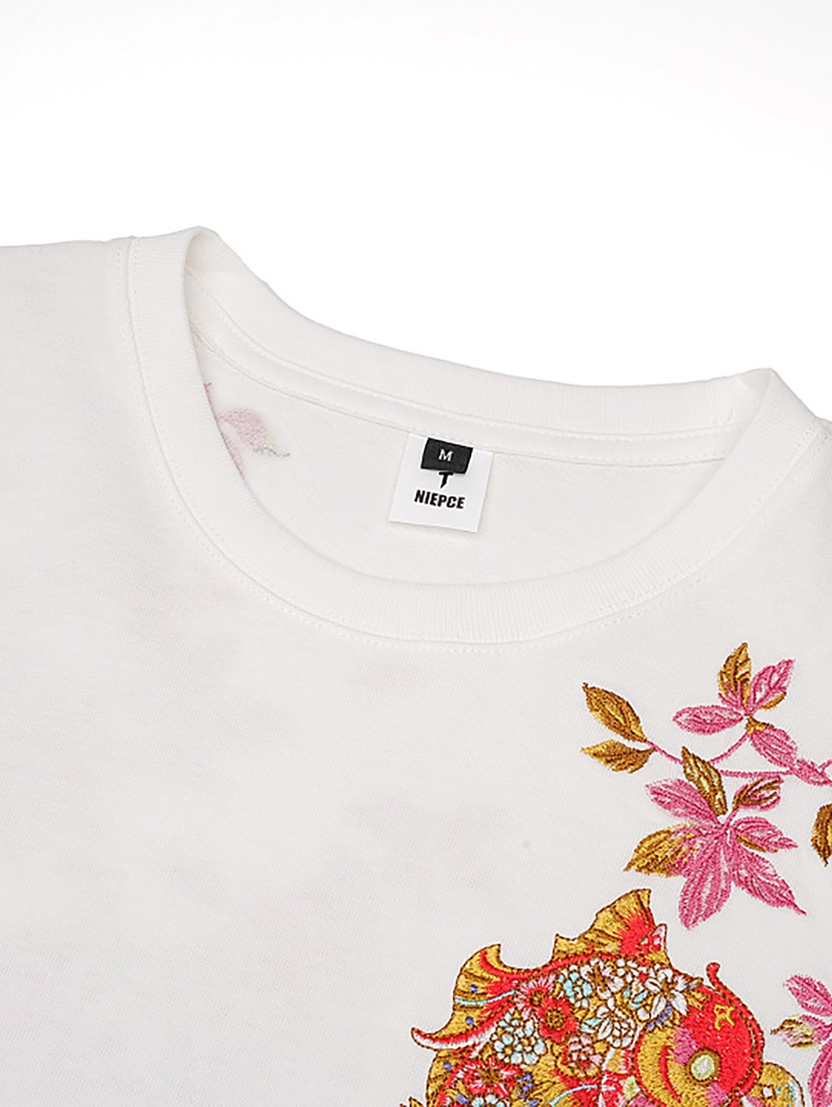 Niepce Men’s Floral Koi Fish Embroidery Tee Japanese Streetwear T-Shirt