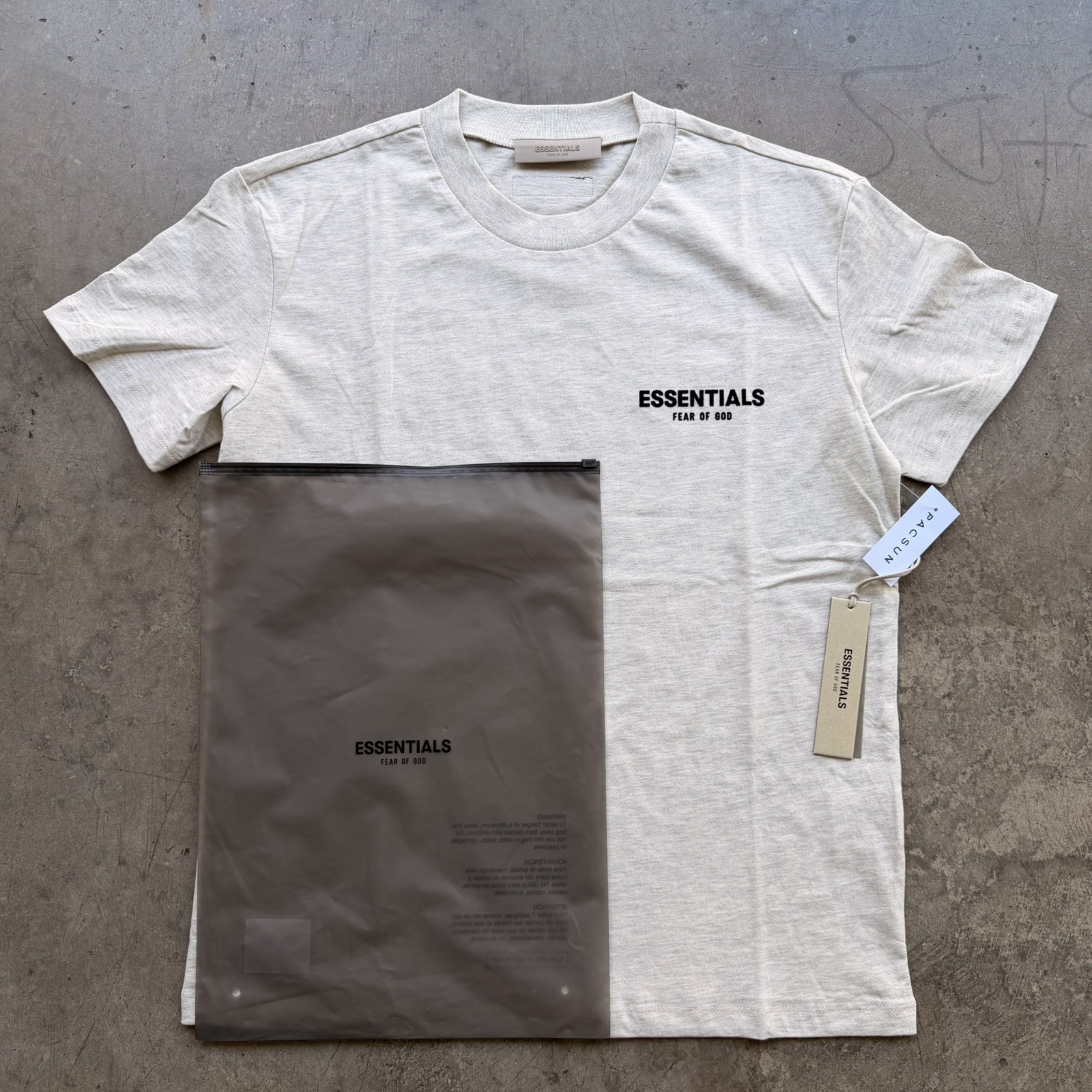Essential Fear of God Light Oatmeal Short Sleeve Tshirt Men’s Brand New Size S