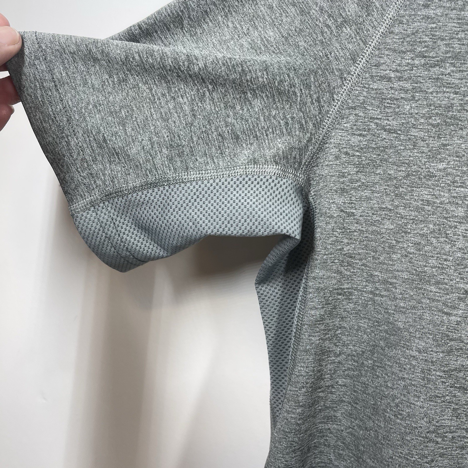 Nike Pro T Shirt Mens S Gray Fitted Center Swoosh Dri Fit Training Gym Sports