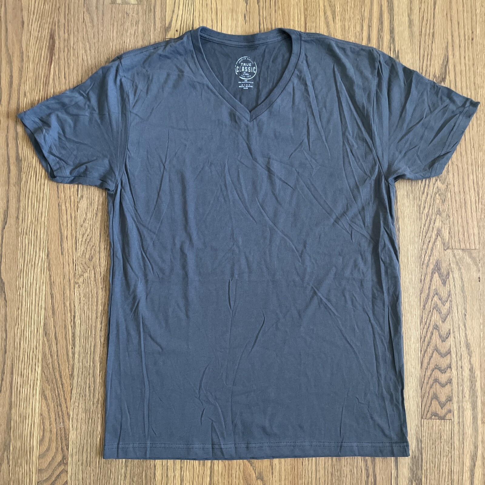 True Classic Premium Quality * V NECK * Tee T Shirt CARBON GRAY Men’s LARGE L