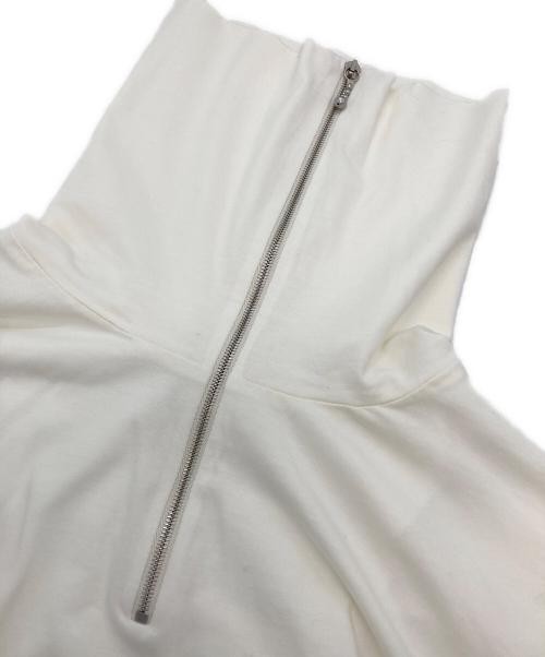 Half zip high neck cut and sew