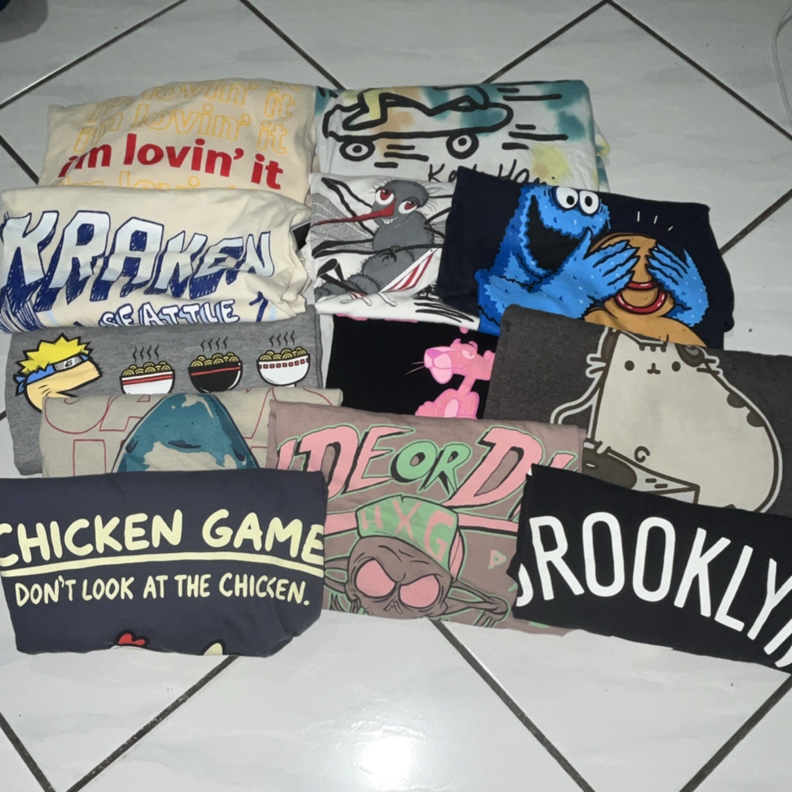 Bundle of 35+ Graphic Tees