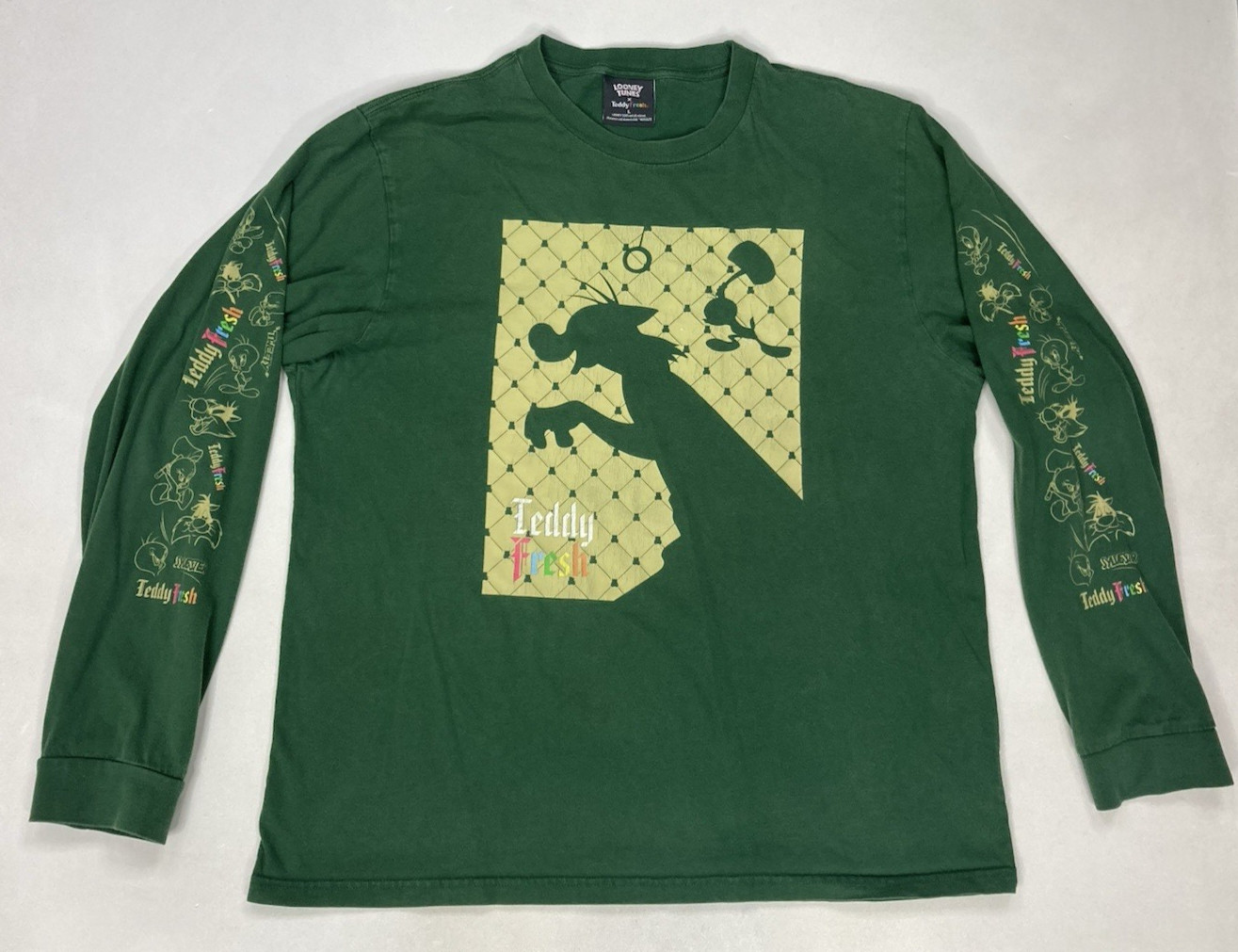 Teddy Fresh Looney Tunes Bear T-shirt Men Large Green Long Sleeve