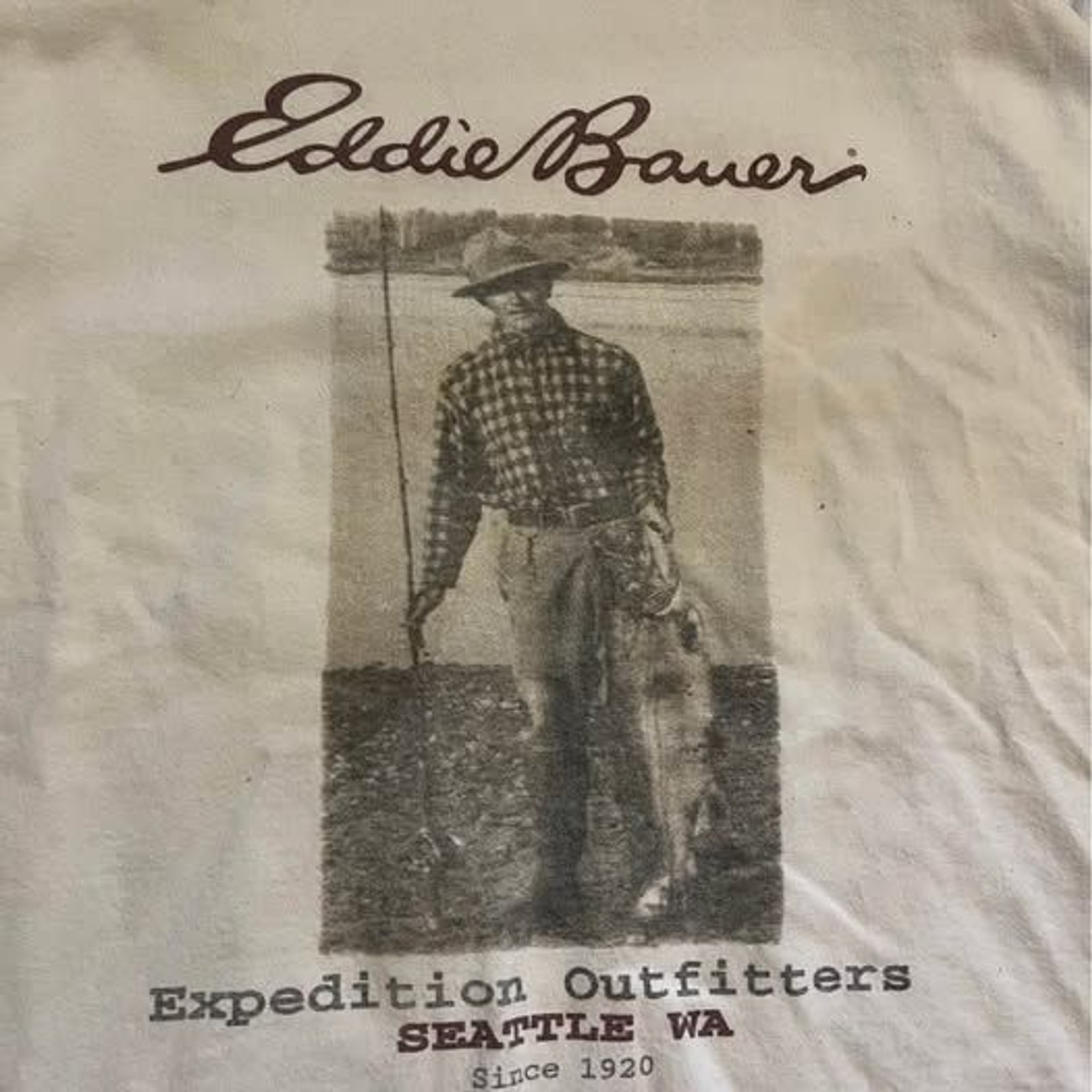 white Eddie Bauer graphic T-shirt vintage fisherman illustration large