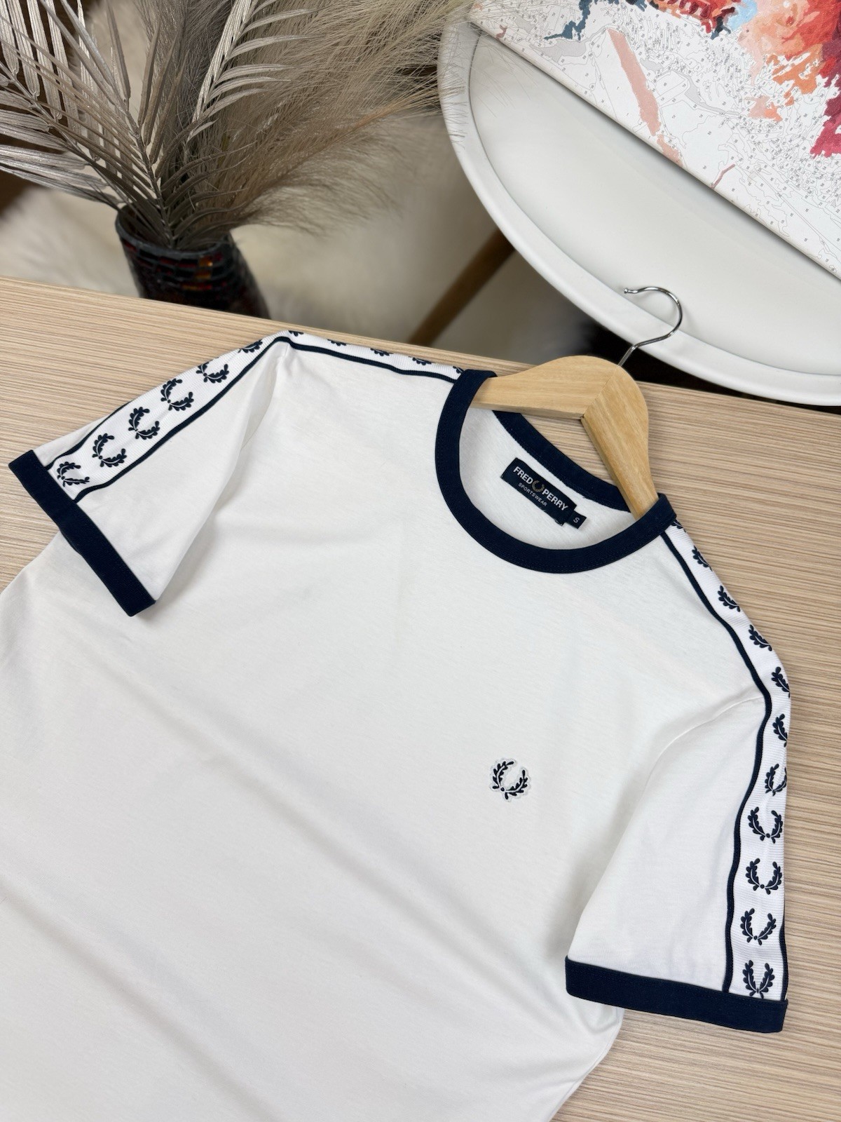 Fred Perry Taped Ringer Shirt Mens Size S White Laurel Wreath Sleeve M6347