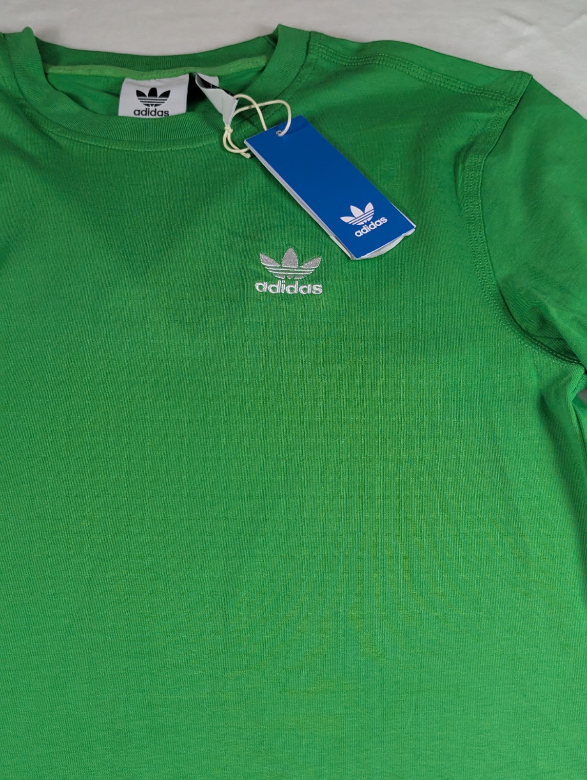 Adidas Trefoil Essentials Mens Size Large T-Shirt Energy Green 100% Cotton NWT
