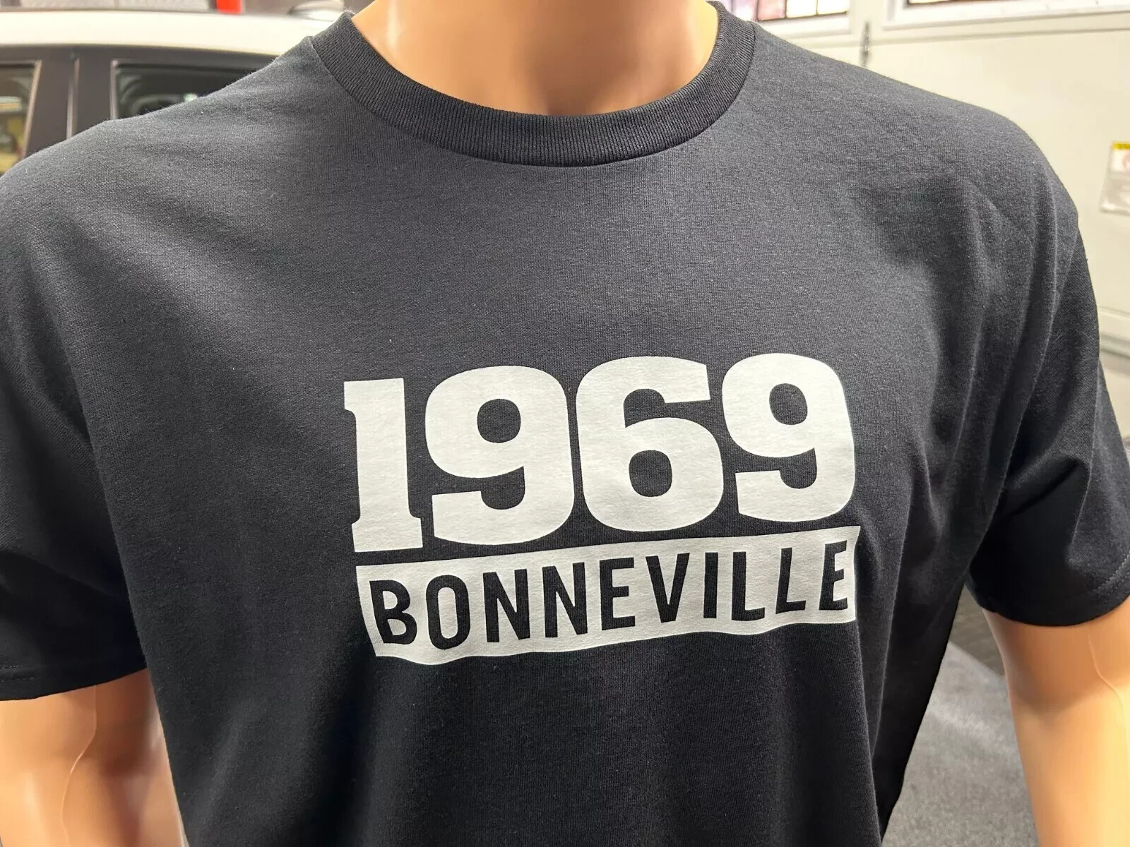 1969 BONNEVILLE MENS T SHIRT LARGE FRONT PRINT RETRO PONTIAC CLASSIC HOT ROD