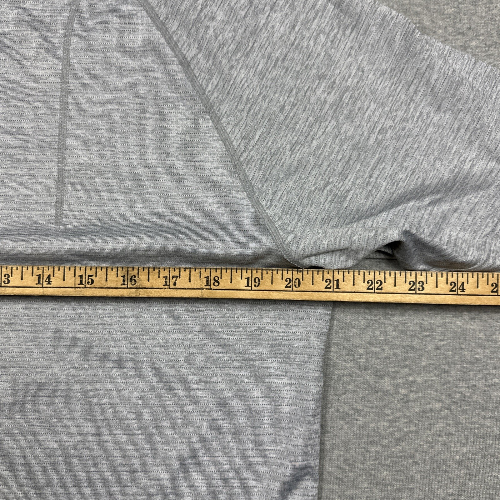 Legends Apparel Enzo T Shirt Mens Large Heather Gray Athletic Fit Performance