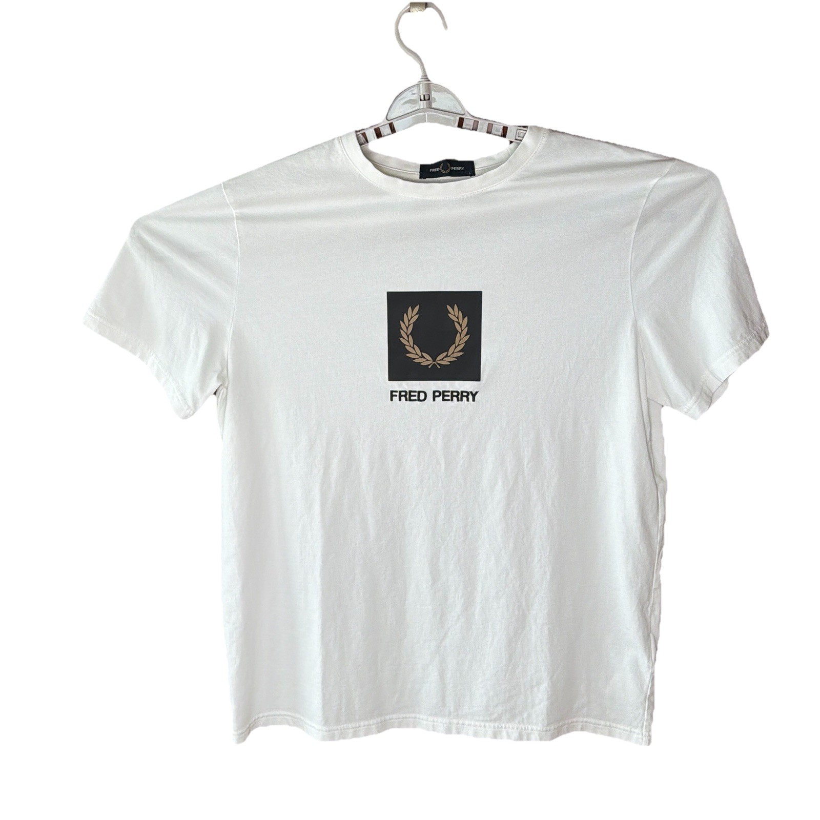 Fred Perry New T Shirt Mens Large White Raised Logo Short Sleeve