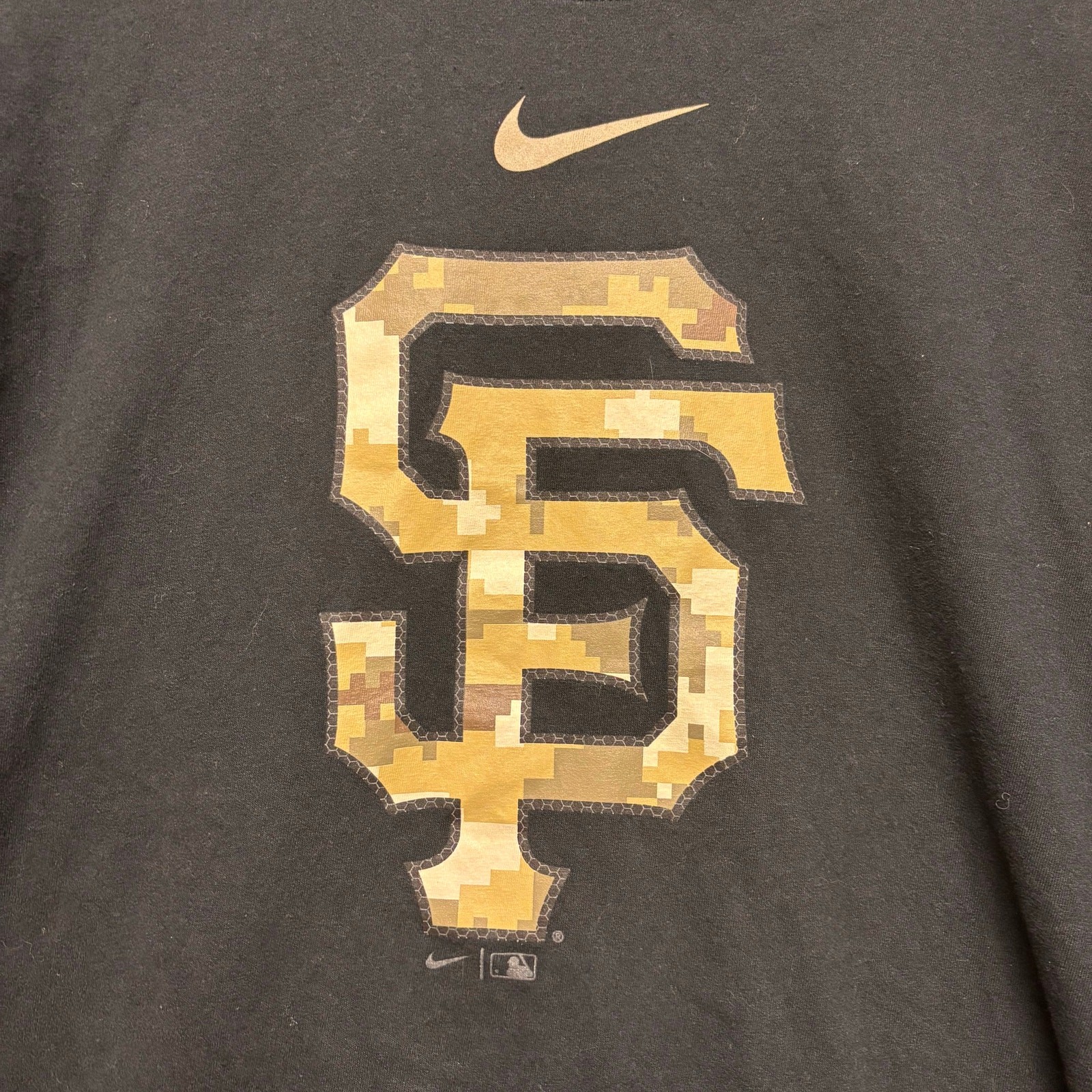 The Nike Tee San Francisco Giants Army Fatigue Camouflage Center Logo Swoosh XL