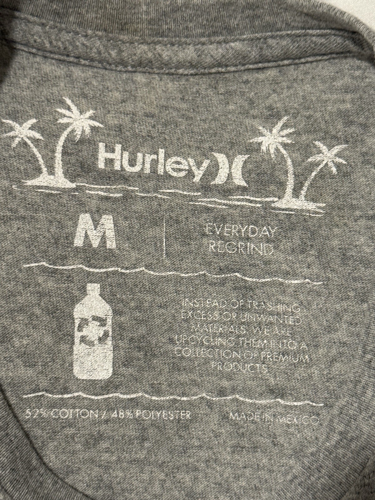 Hurley Gray Cotton Blend Knit Regular Fit Crew Neck Logo Graphic Tee Men’s M