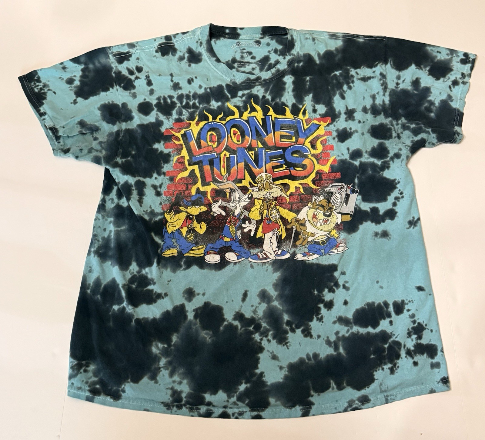 Vintage Uni-Sex Hood Looney Tunes Acid Wash Tshirt