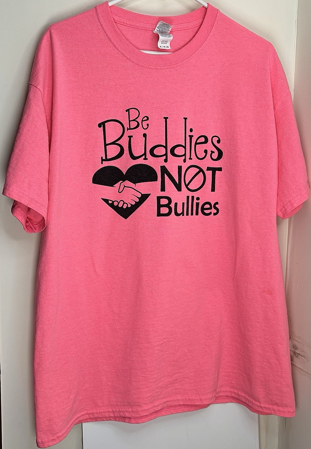 Gildan Men’s Anti Bullying Shirt XL Pink Be Buddies Not Bullies Graphic T-Shirt