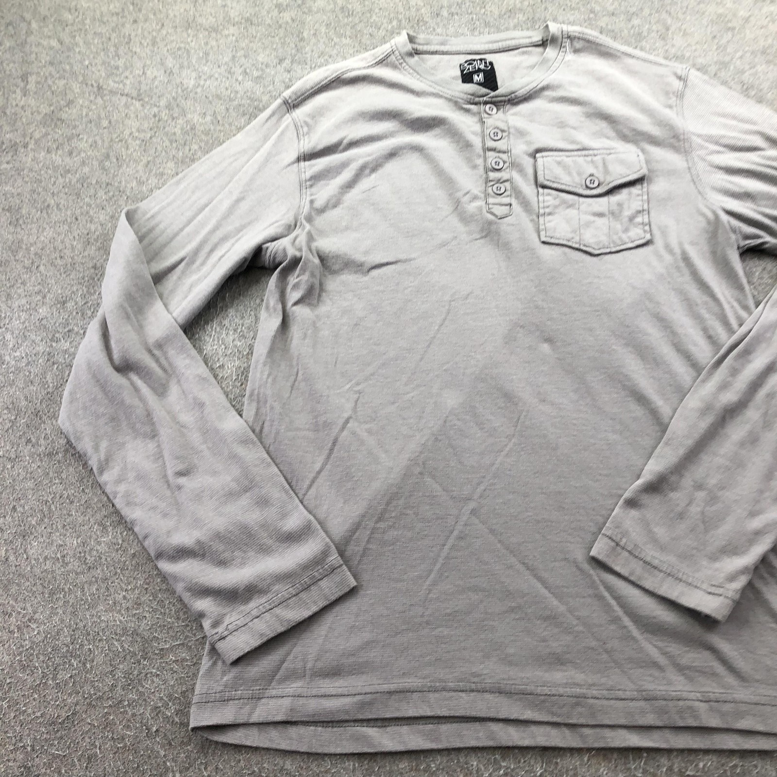 Point Zero Shirt Mens Medium Gray Long Sleeve Henley Pocket Tee Knit Casual