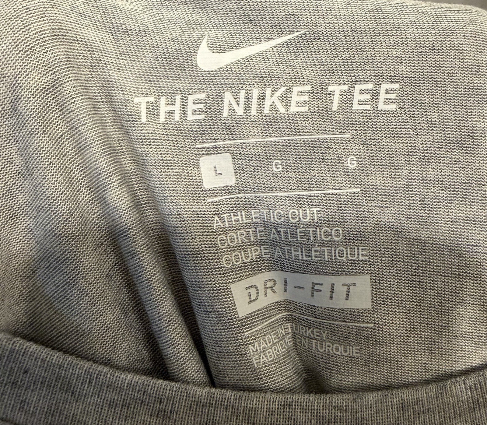 Nike dri fit tee athletic cut size large short sleeve t-shirt NEW with tags