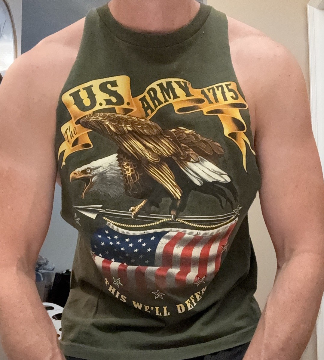 mens – Sz M Workout shirt Stringer – MUSCLE CUT – Gains
