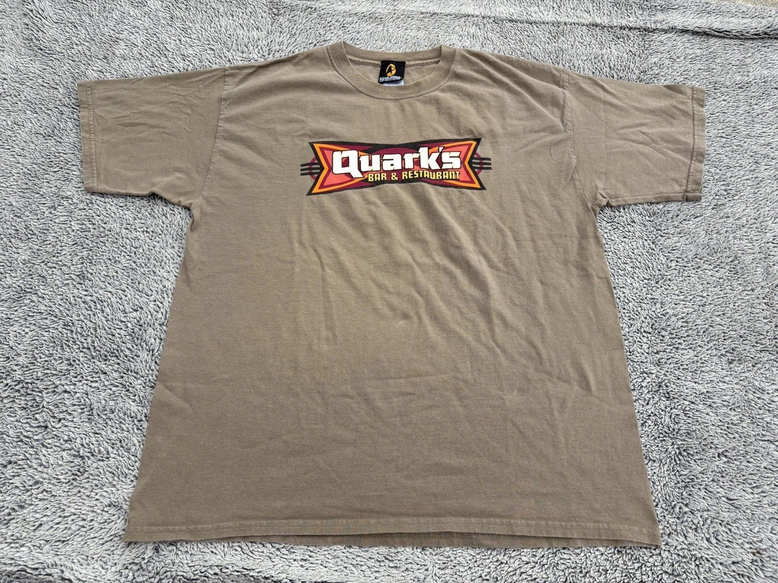 Vintage 90s Star Trek Quark’s Bar & Grill Next Generation Las Vegas Shirt XL