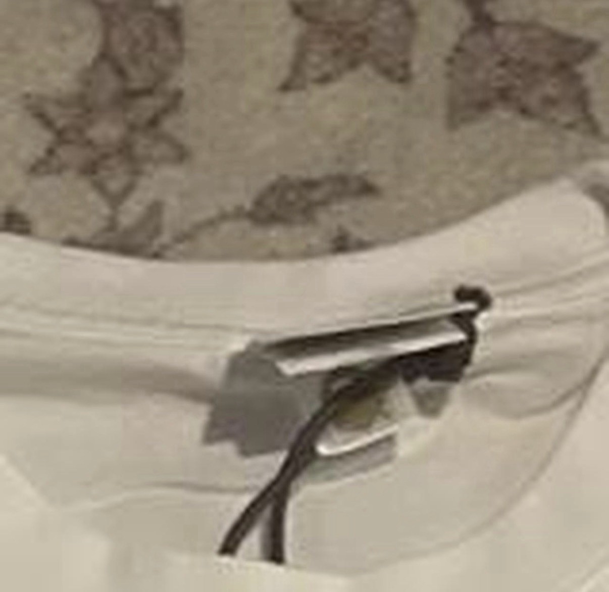 A Bathing Ape BAPE Men’s XL White Shirt. ONLY TAKE APPLE PAY PAYMENT