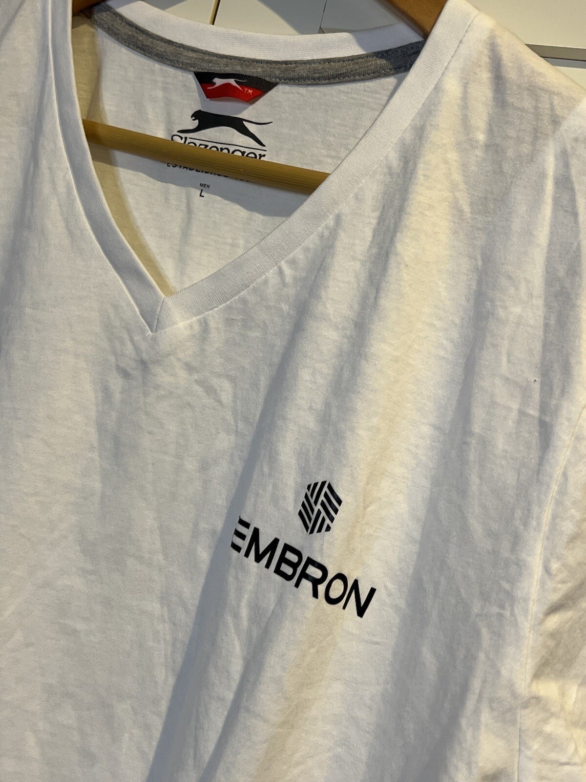 Slazenger Embron Global Technology Group T-shirt Size Large White V-neck NEW
