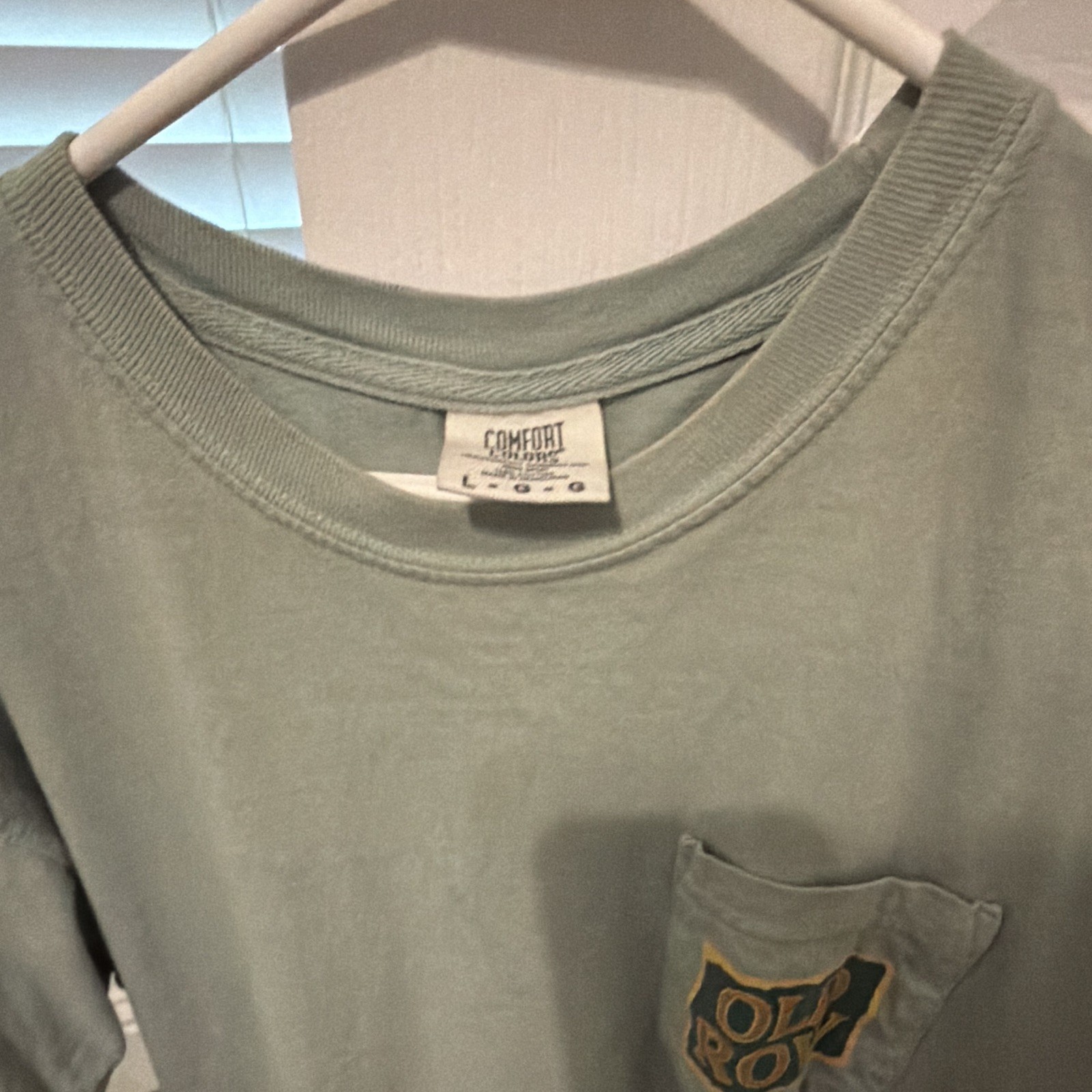 Old Row Men’s Green Graphic Logo Pocket T-Shirt Crew Neck Size L