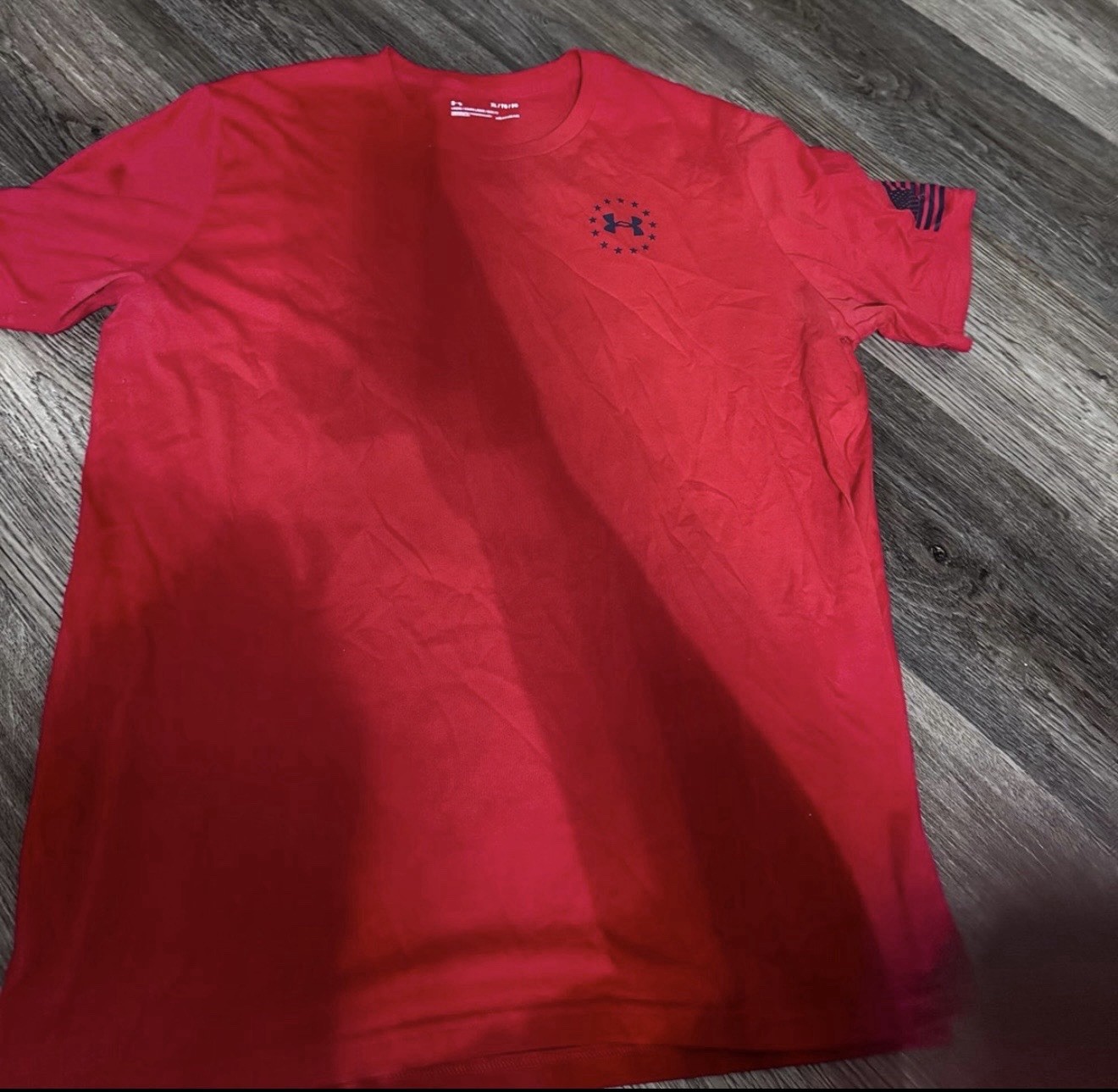 Under Armour Men’s HeatGear Red Freedom Flag Graphic Crew Neck T-Shirt XL Reg