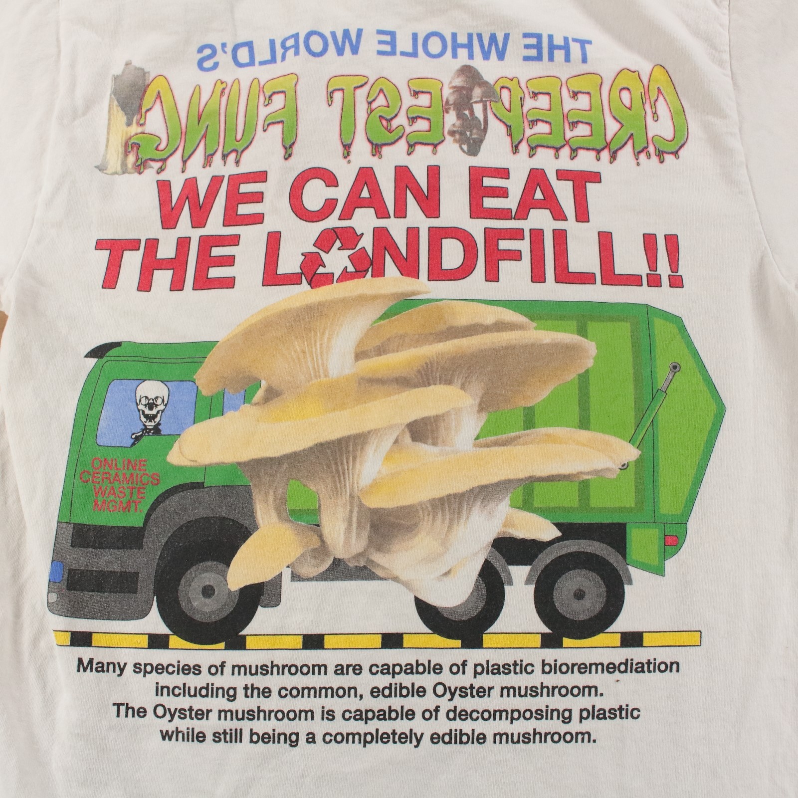 ONLINE CERAMICS Spookiest Fung mushrooms t-shirt SMALL haunted wagon