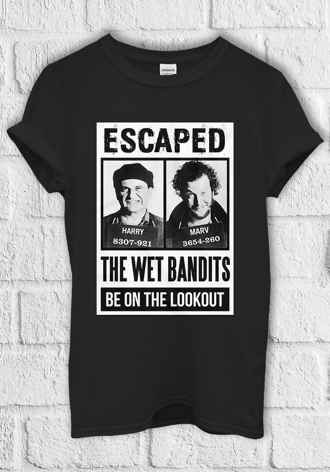 The Wet Bandits Escaped Lookout T shirt Men Women Hoodie Sweatshirt Unisex 3005