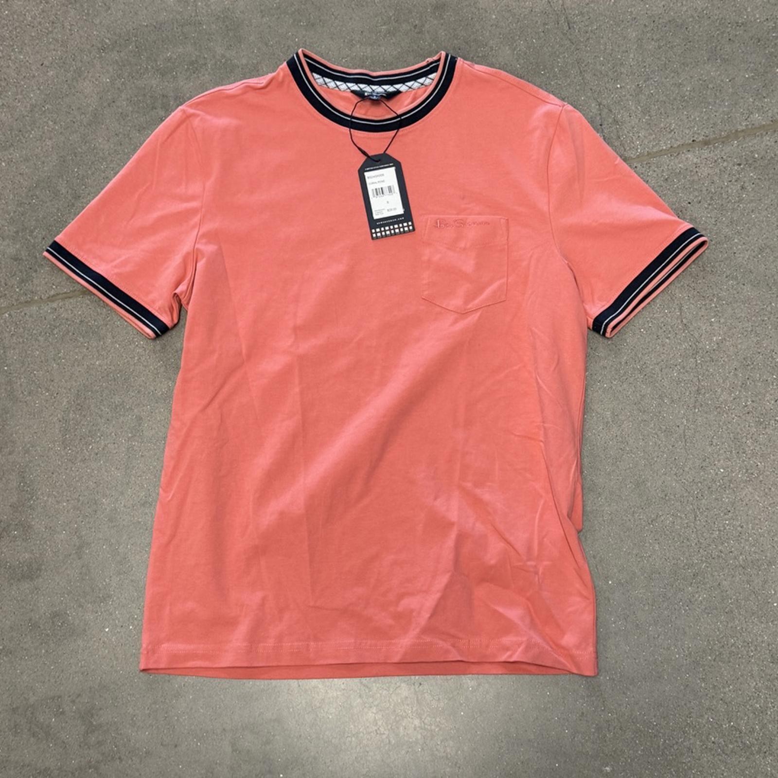 NWT Ben Sherman Coral Rose Stretch pocket T-shirt Small