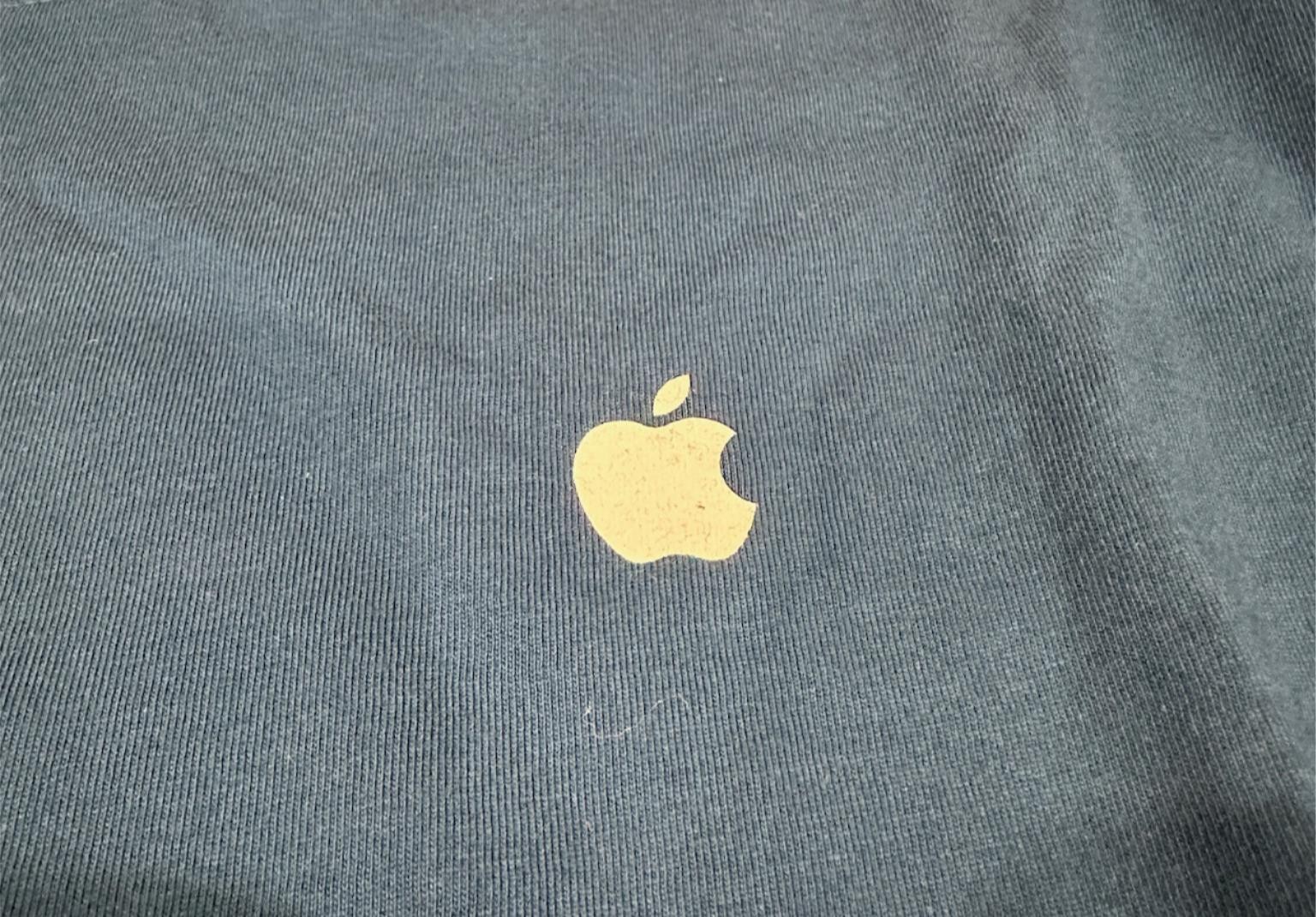 New Authentic Apple Unisex Long Sleeve T Shirt in Blue Store Employee Uniform