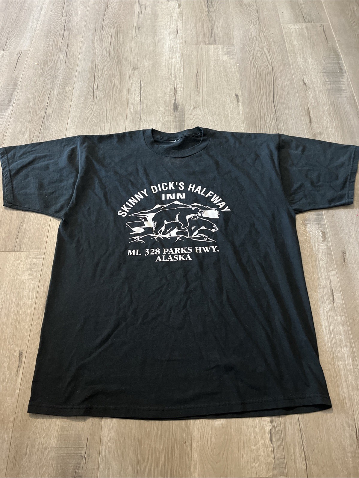 Vintage Skinny Dicks Halfway Inn T-Shirt Men’s Xl Black Polar Bears Alaska