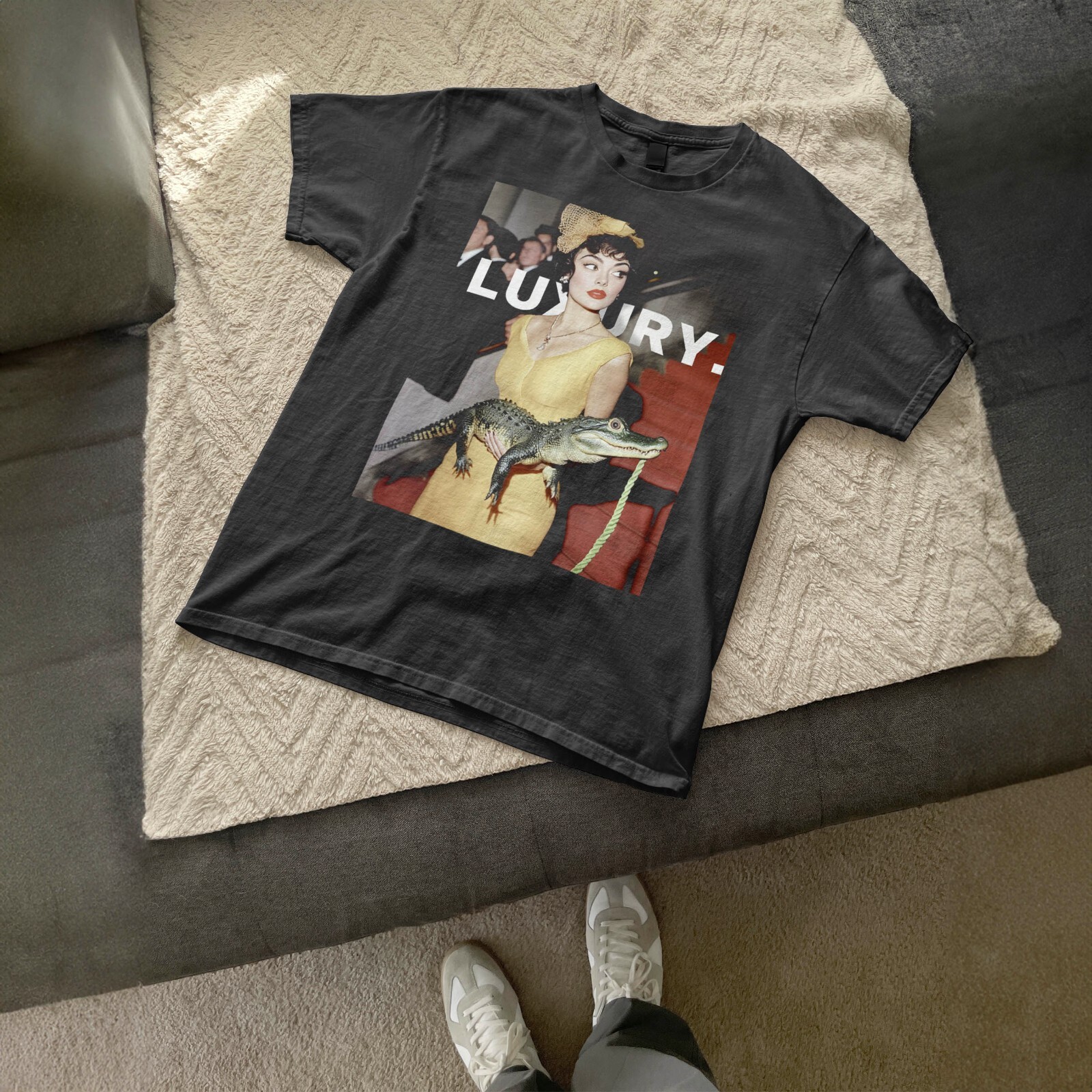 LUXURY – 90s tee timeless trends retro timeless graphic tee retro aesthetic