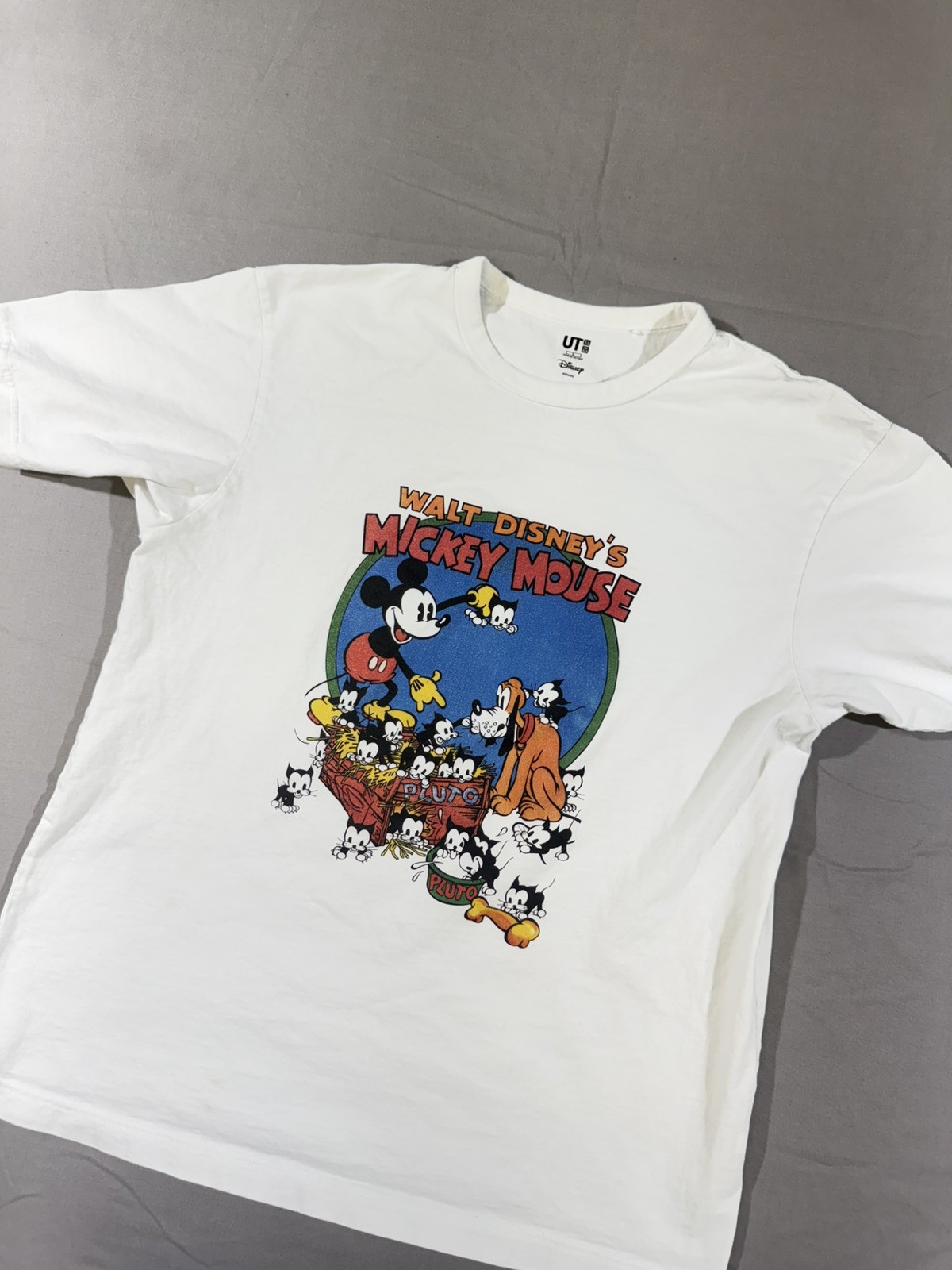 Uniqlo X Disney Retro Style Mickey Mouse T-Shirt Men’s Large