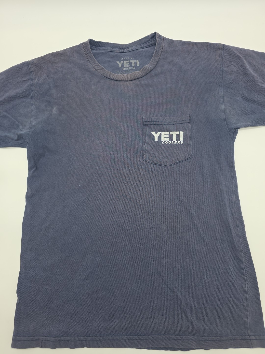 Yeti T-Shirt Men Medium Blue Pocket Graphic Tee.#40803