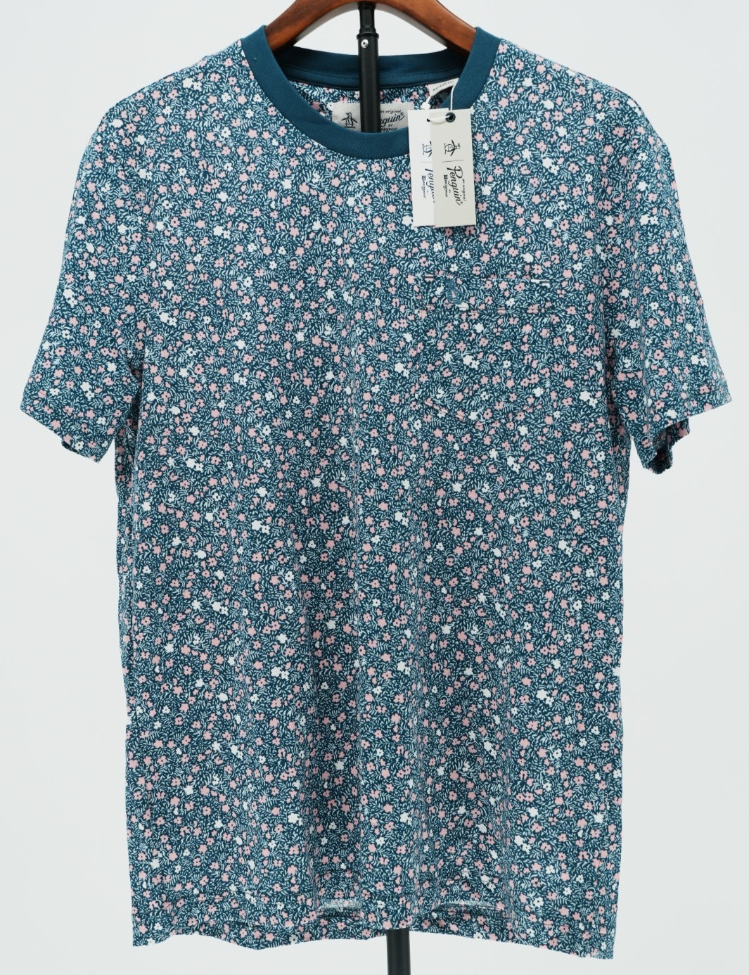 Original Penguin Men’s Medium All-Over Ditsy Floral Printed Crew Neck Pocket Tee