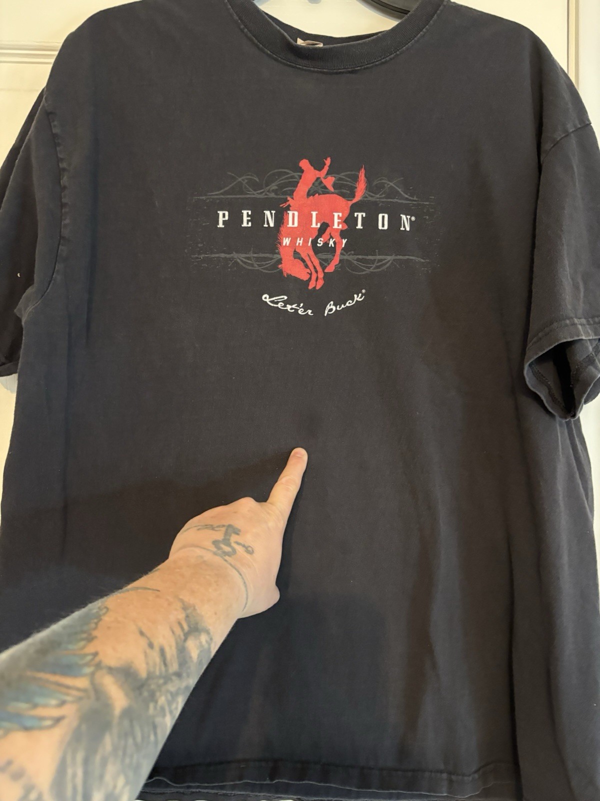 Pendleton Whisky Tee XL Black Graphic Shirt Let’er Buck Cowboy Western