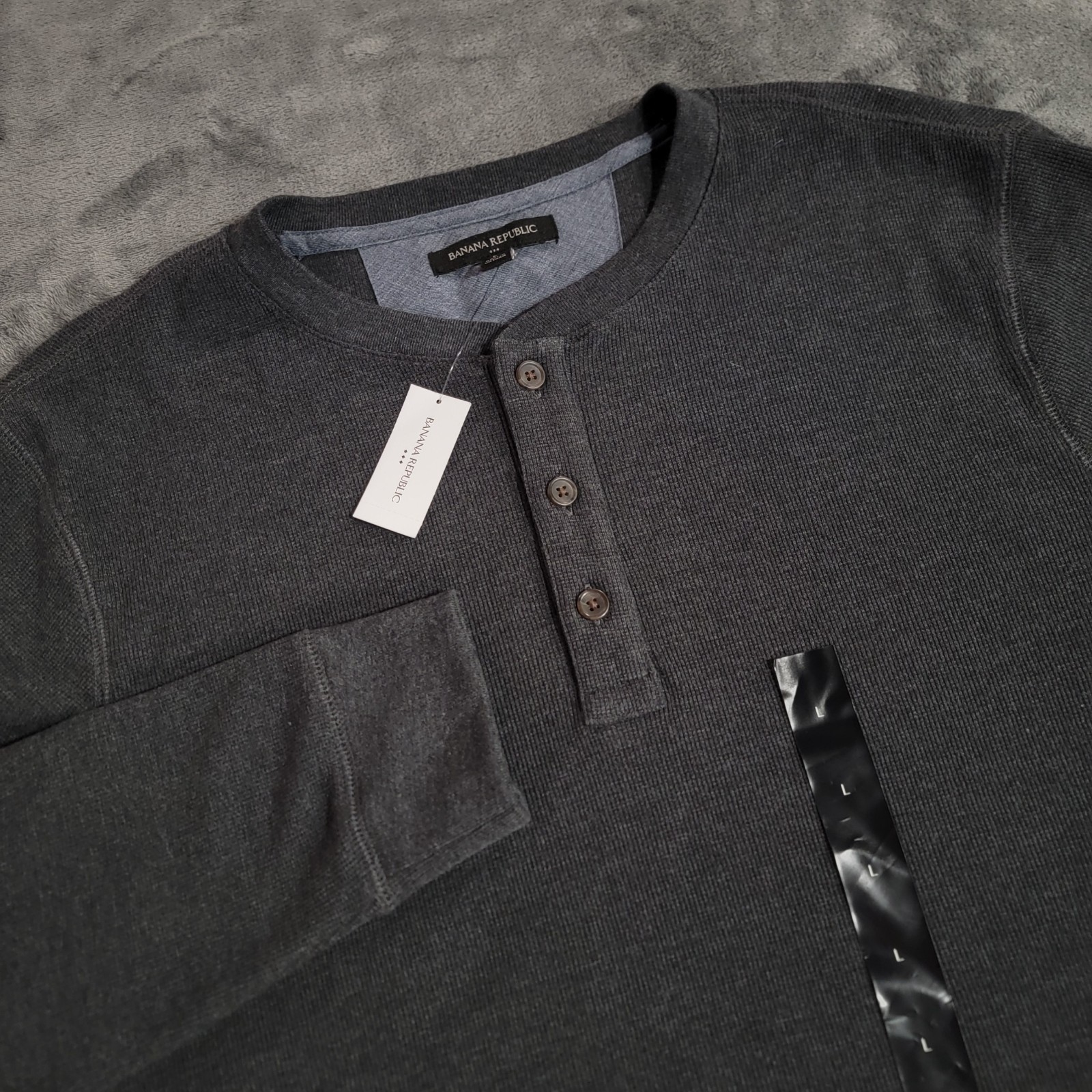 Banana Republic Shirt Men Large Gray Henley Knit Long Sleeve Minimalist NWT