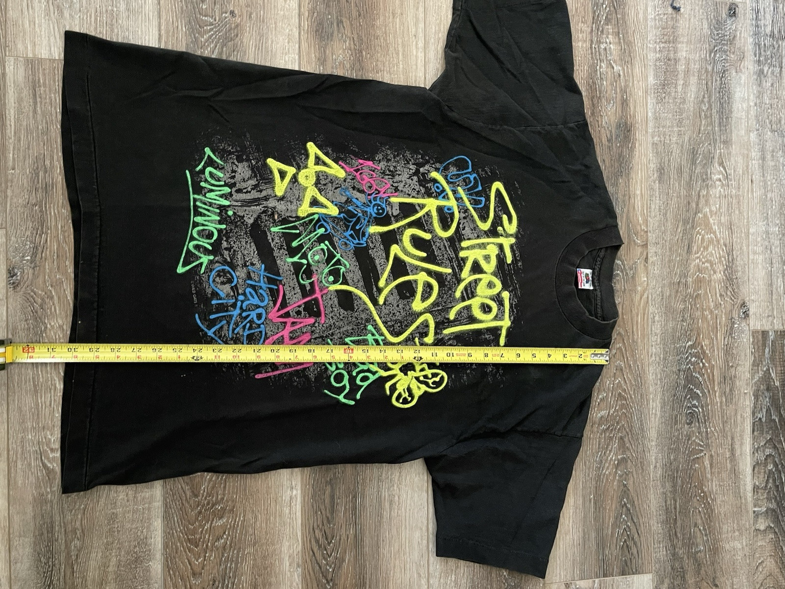 Vtg Graffiti Black Tee Shirt Men’s Size XL Tag Made In USA Fruit Of The Loom