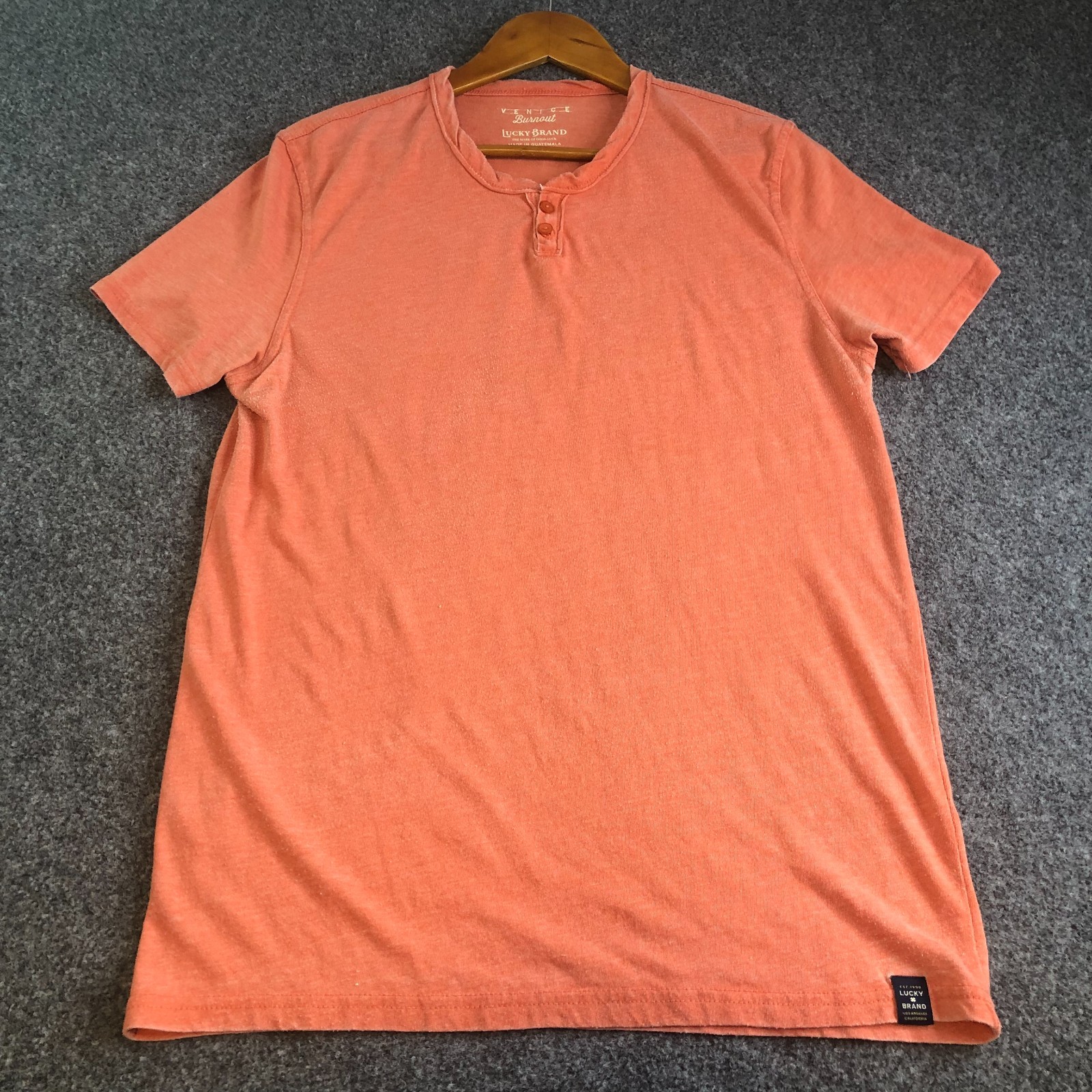 Lucky Brand Venice Burnout Shirt Mens Medium Peach Salmon Henley Short Sleeve